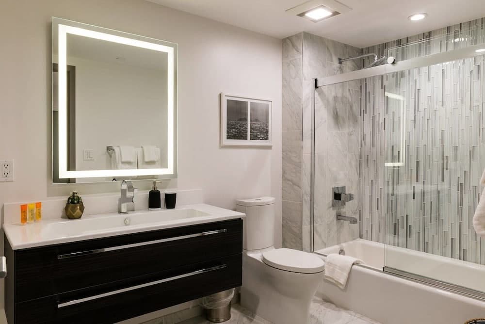 Amazing Spacious 2 bd 2 bath Apartment in Dtla 8