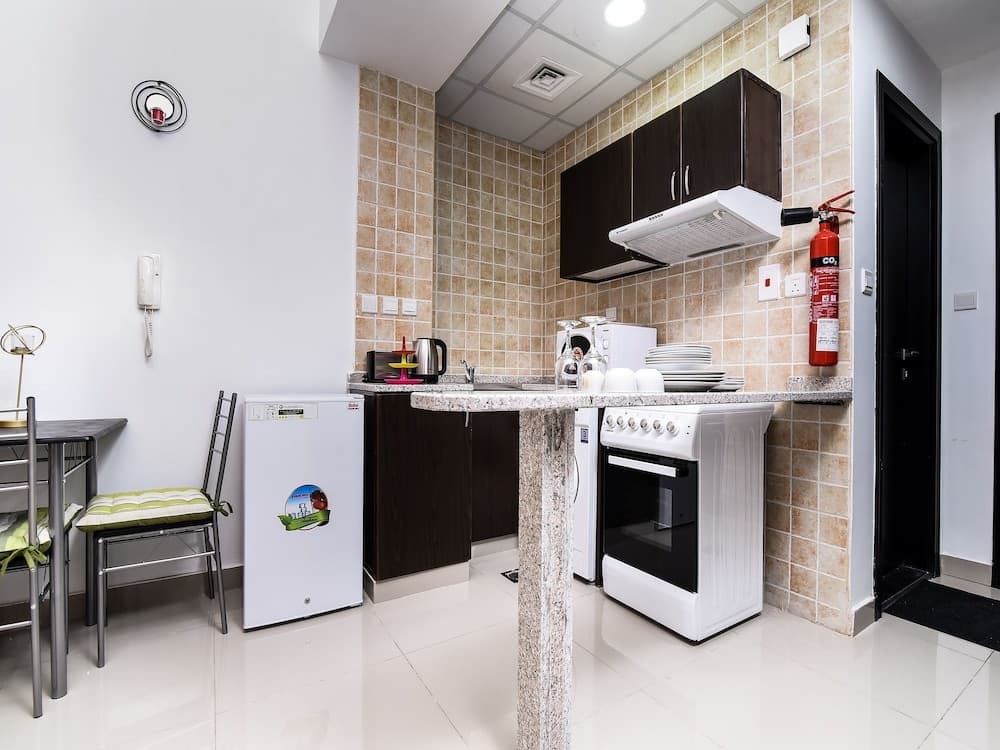OYO 144 Home Sheikh Zayed view Apartment 6