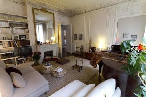 Large 2 Bedrooms Latin Quarter (338) 3