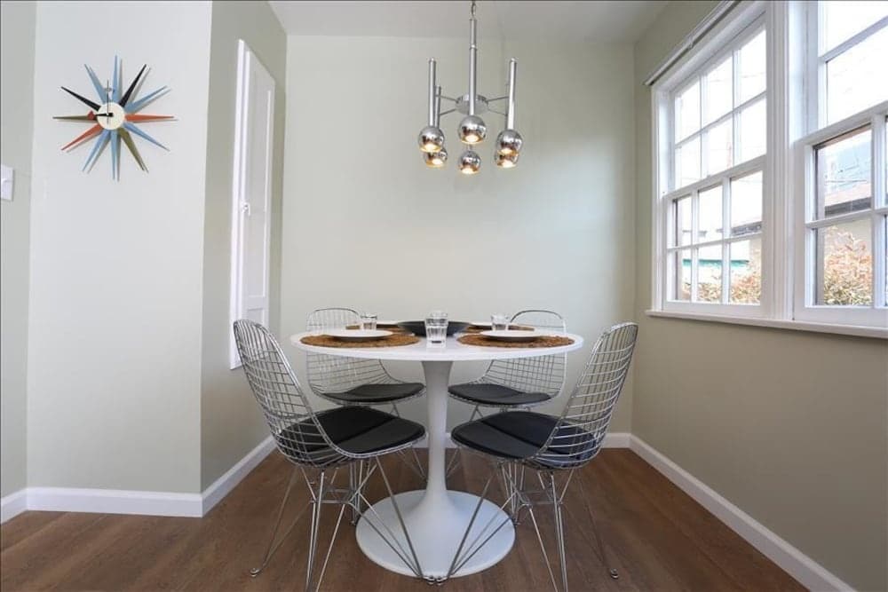 Venice Beachwood - 2 BR Recently remodeled Midcentury Design Suite 5 min Walk to Beach! - MOD 42167 5