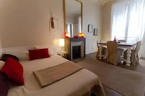 Large 2 Bedrooms Latin Quarter (338) 4