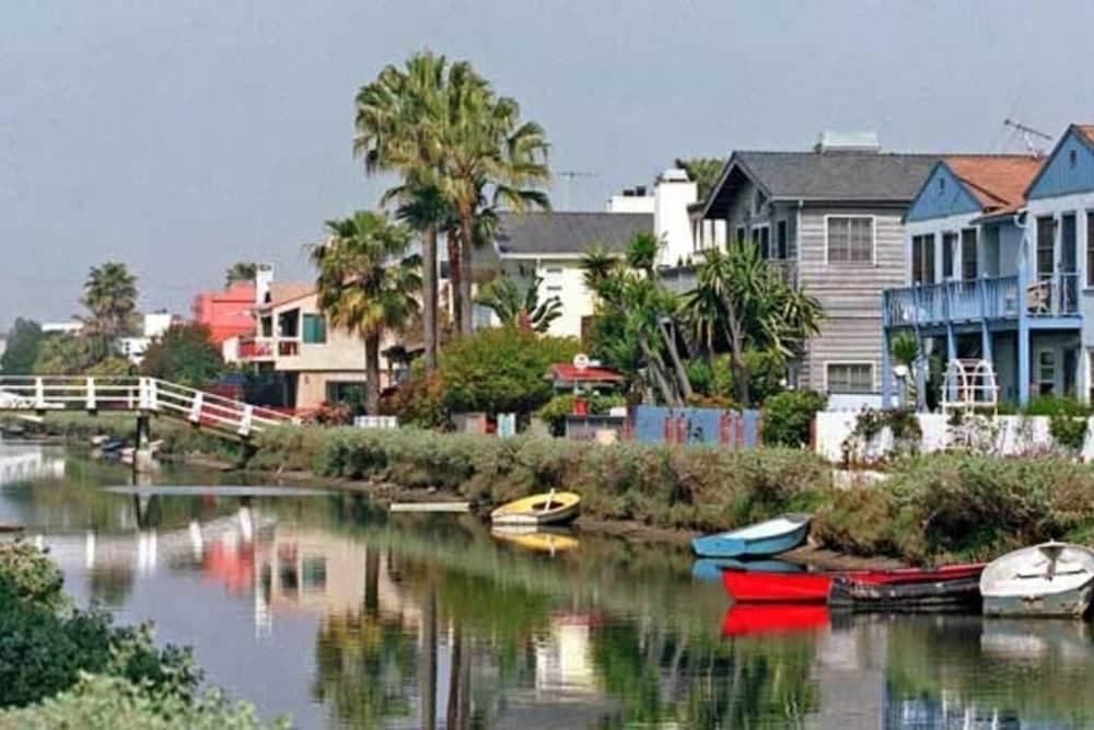 Santa Monica Beach Studio #E - 1 Block to Beach 17