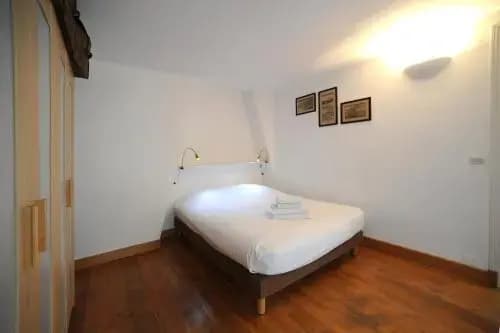 Apart of Paris - Le Marais - Bourg l'Abbé 6