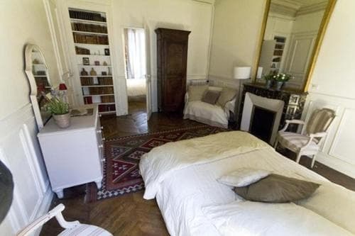 Large 2 Bedrooms Latin Quarter (338) 5