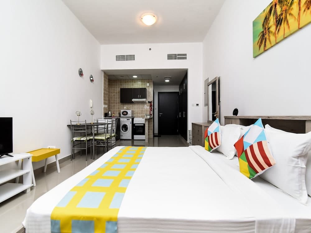 OYO 144 Home Sheikh Zayed view Apartment 15