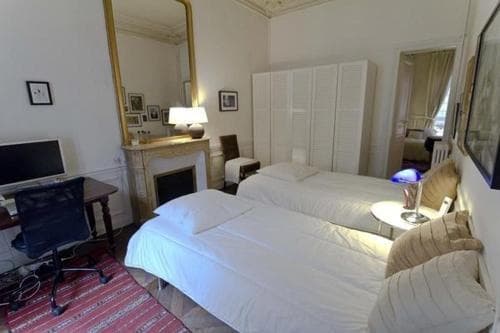 Large 2 Bedrooms Latin Quarter (338) 2