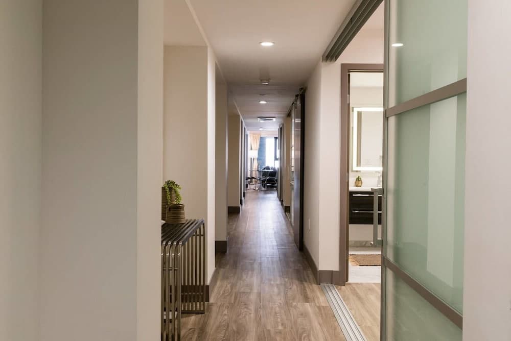 Amazing Spacious 2 bd 2 bath Apartment in Dtla 13