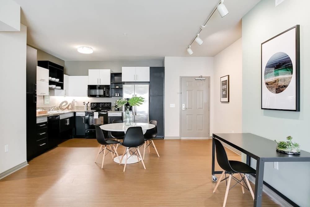 Perfect for Venice & MDR w/ 6 Beds +pool/spa/gym 3