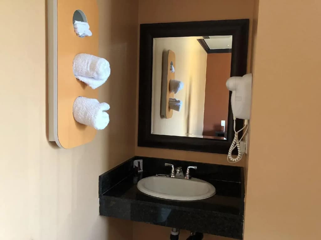 El Rancho Motel 14