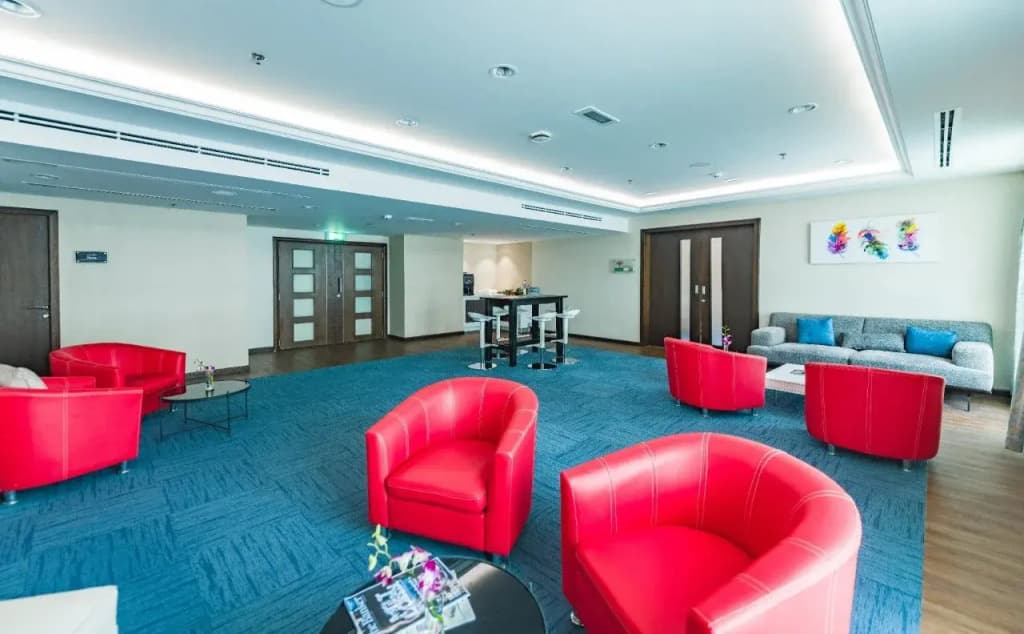TIME Oak Hotel & Suites 3
