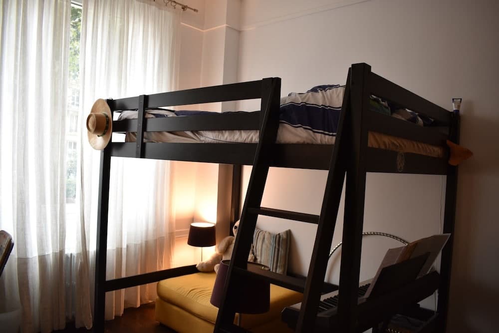 Spacious 3 Bedroom Apartment 16