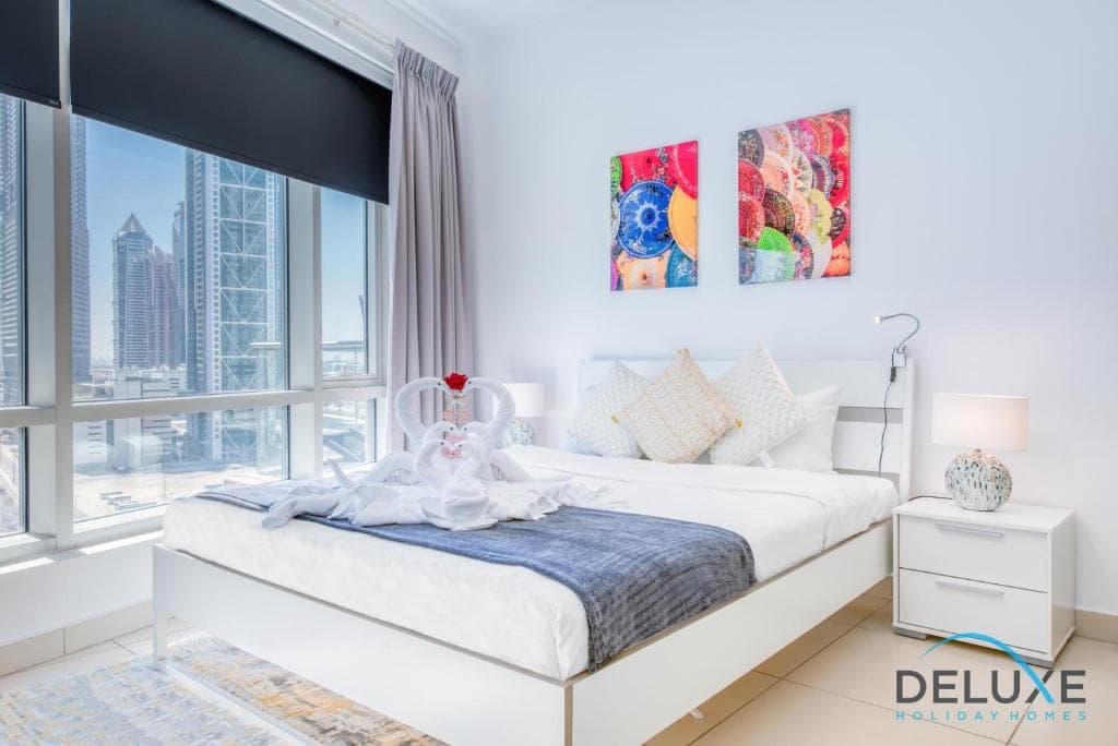 One Bedroom Apartment in The Lofts Central, Downtown by Deluxe Holiday Homes 6