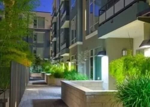 MDR Loft 1 Br condo by RedAwning 9