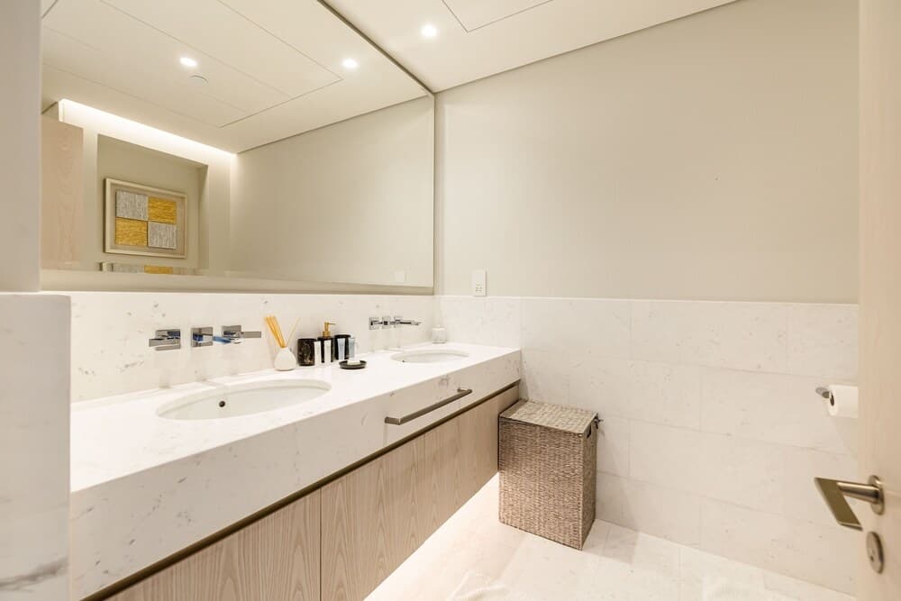 Sea Living High Floor 1 Bed Palm Tower 11