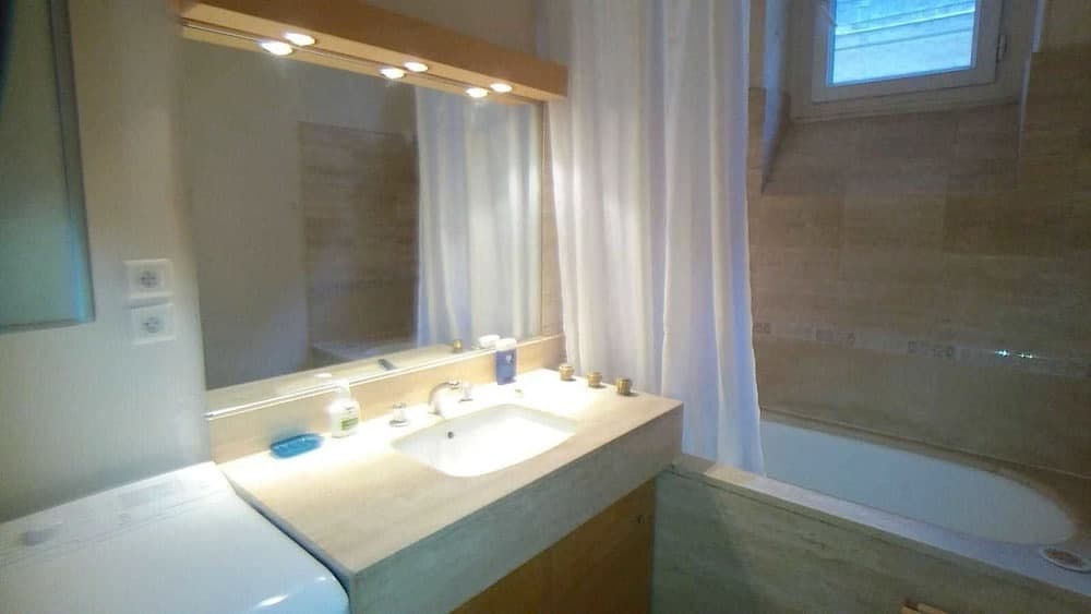 Saint Michel Free Parking Apartments 15