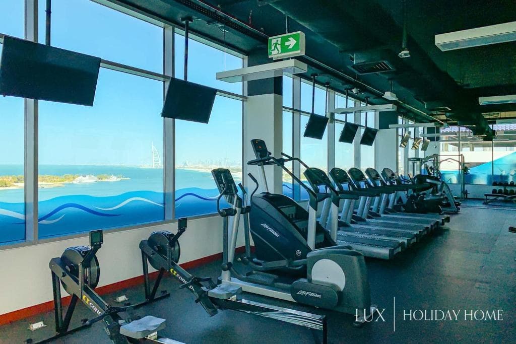 LUX - Opulent Island Suite Burj Khalifa View 1 9