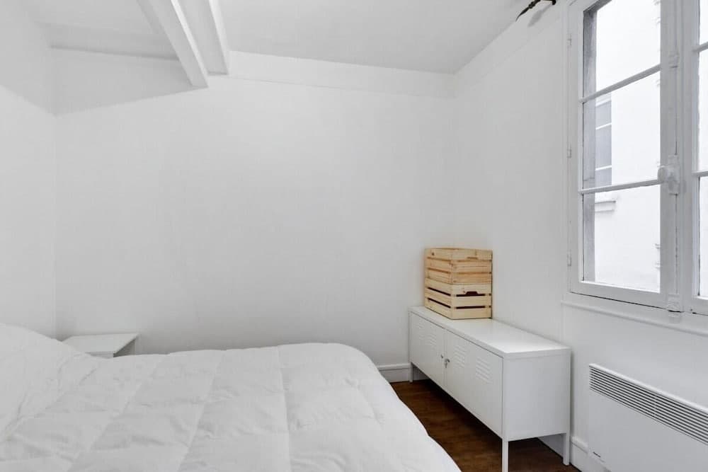 Modern Apartment nr Sacré Coeur for 6p 5
