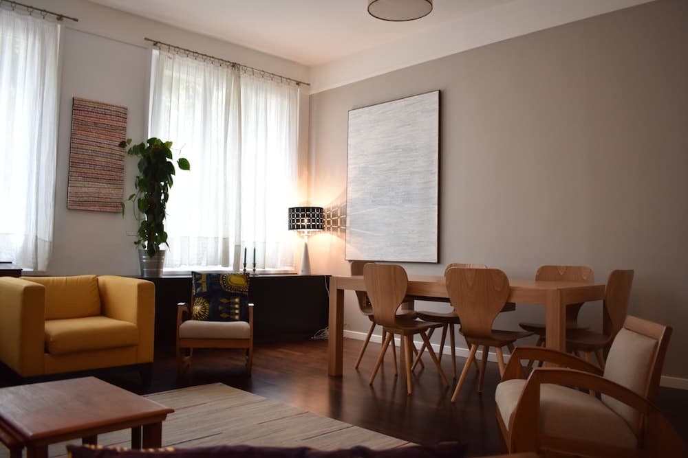 Spacious 3 Bedroom Apartment 3