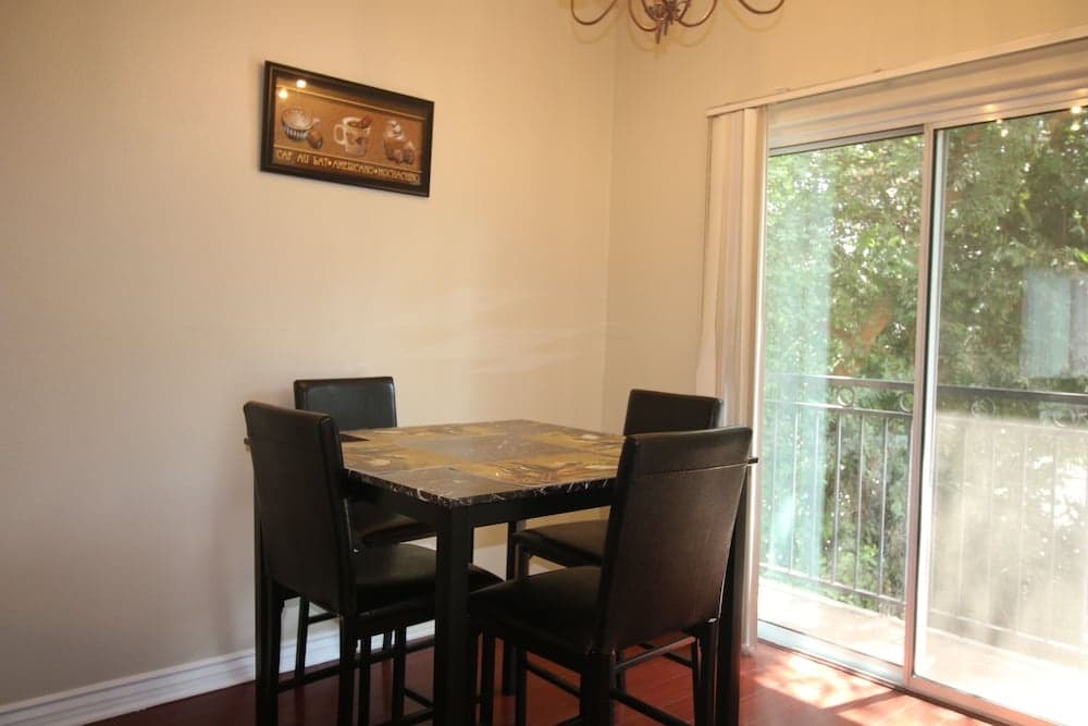 Gorgeous 2BD Apartment 5