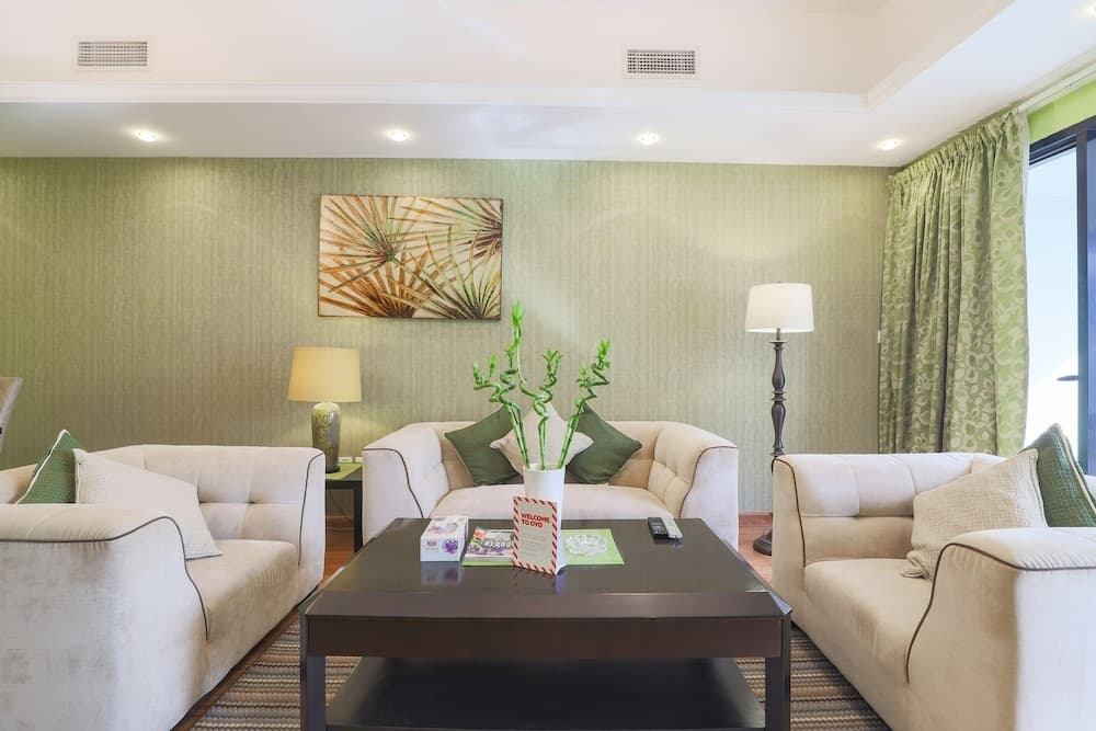 OYO Home 300 2BHK Al Waleed Paradise JLT 6