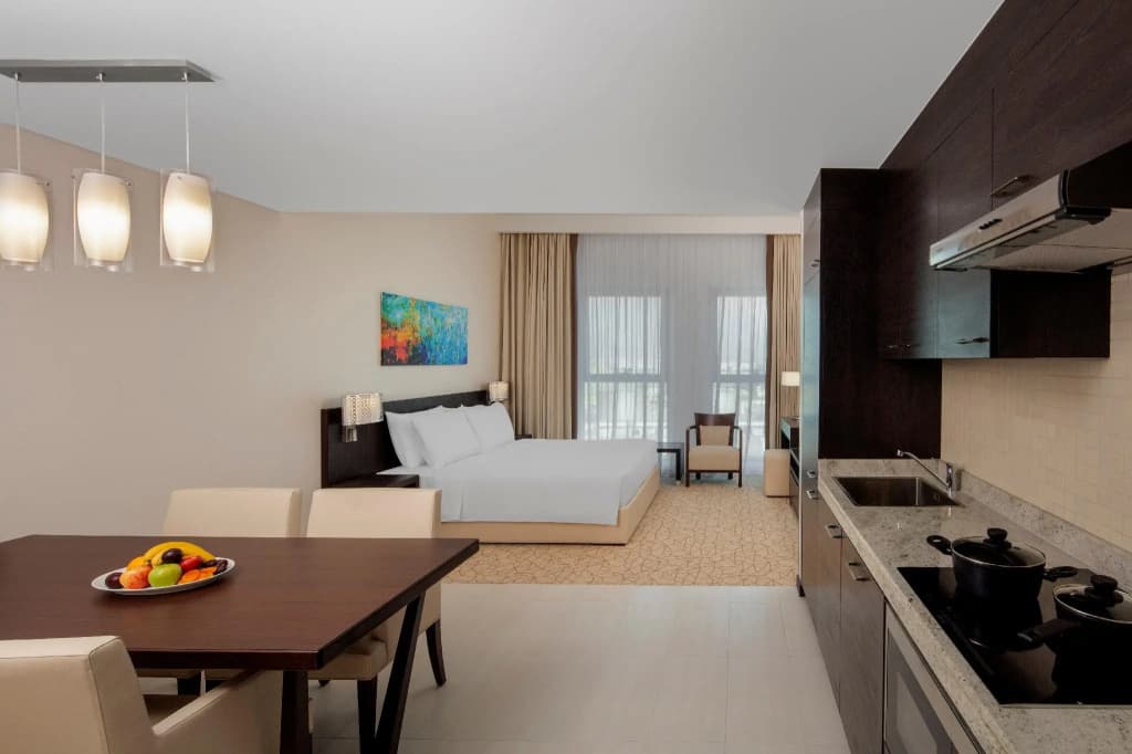 Hyatt Place Dubai Jumeirah Residences 9