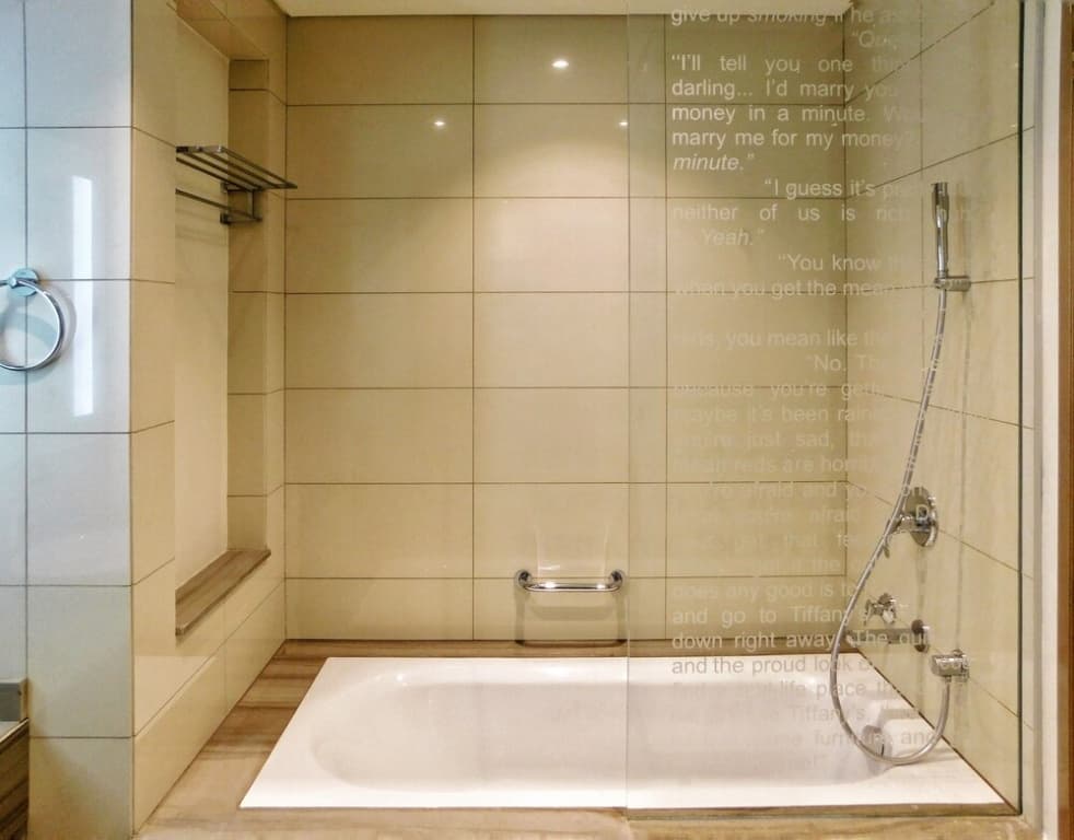 Luton Vacation Damac Paramount Tower 14