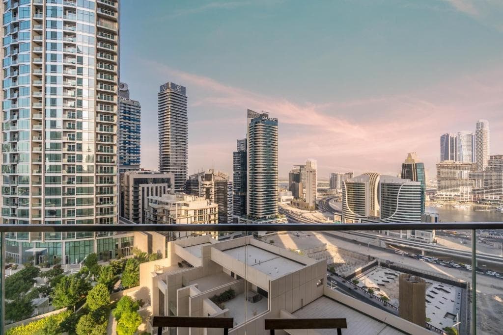 Lux BnB 1BD Boulevard Point Downtown Views 5