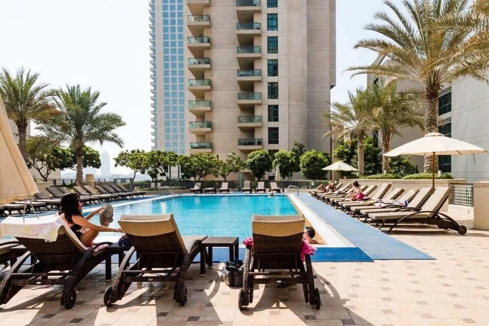 Retreat To a Hidden Gem at the Greens 1