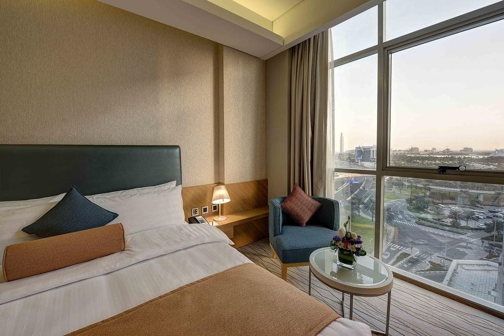 Royal Continental Hotel 8