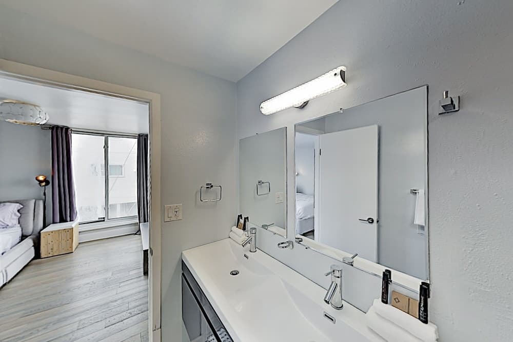 11bs3dmf 2 Bedroom Townhouse 12