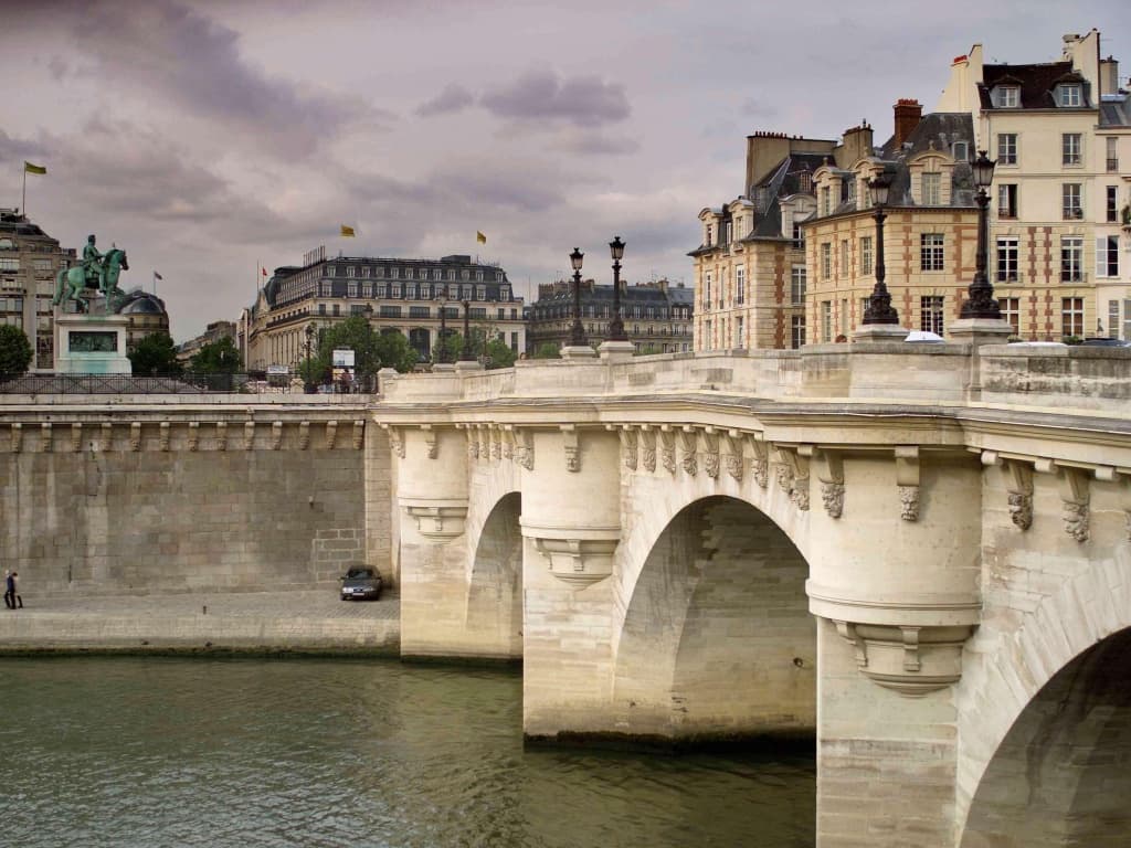 Ibis Paris Canal Saint Martin 15
