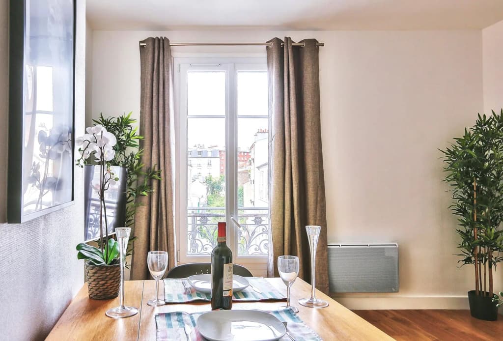 B  823 -  Buttes Chaumont - Spacieux appartement 6