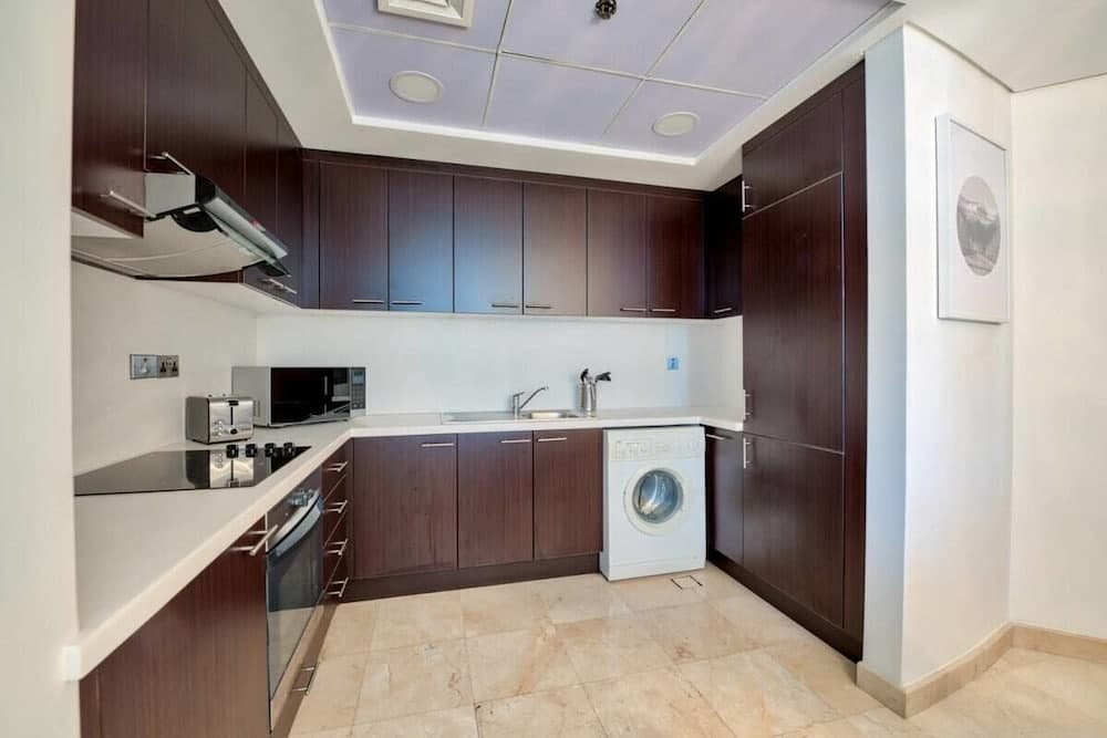 Luxury Apartment Steps Away From Everything 18