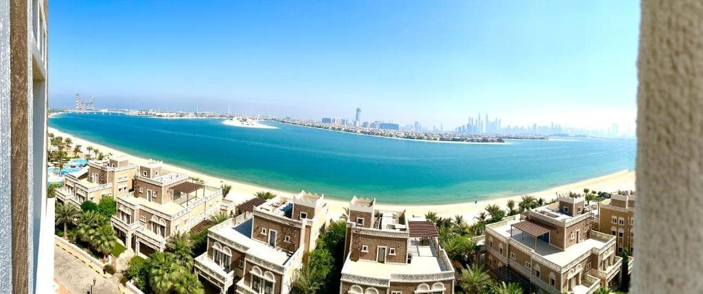 Spacious 4 bd and 2 bd apartments with amazing Sea view 2