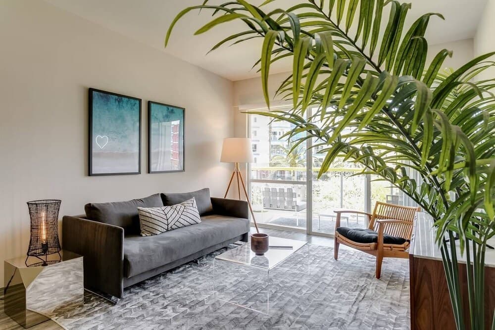 Stunning Venice Retreat! Beach Pool Gym 1