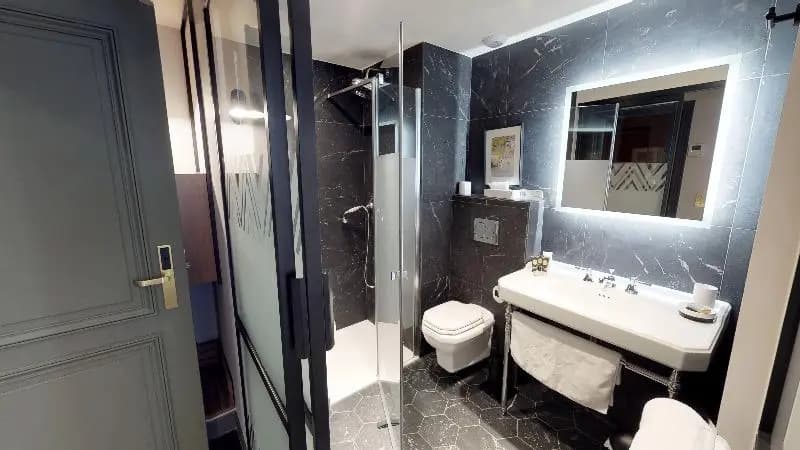 Mom’Art Hotel 17