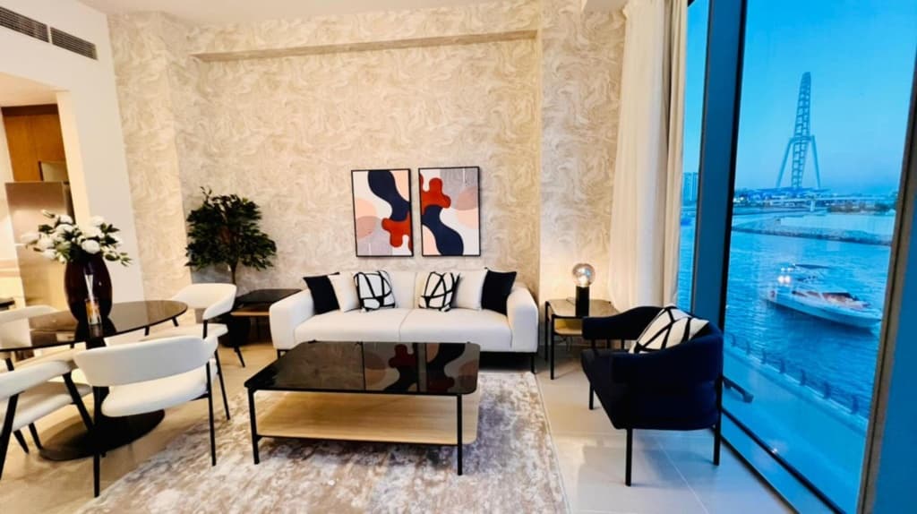 Luxury beach front apartment with balcony Dubai Marina 11