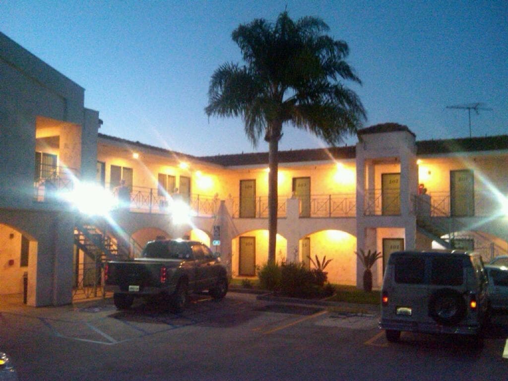Crescent Inn 19