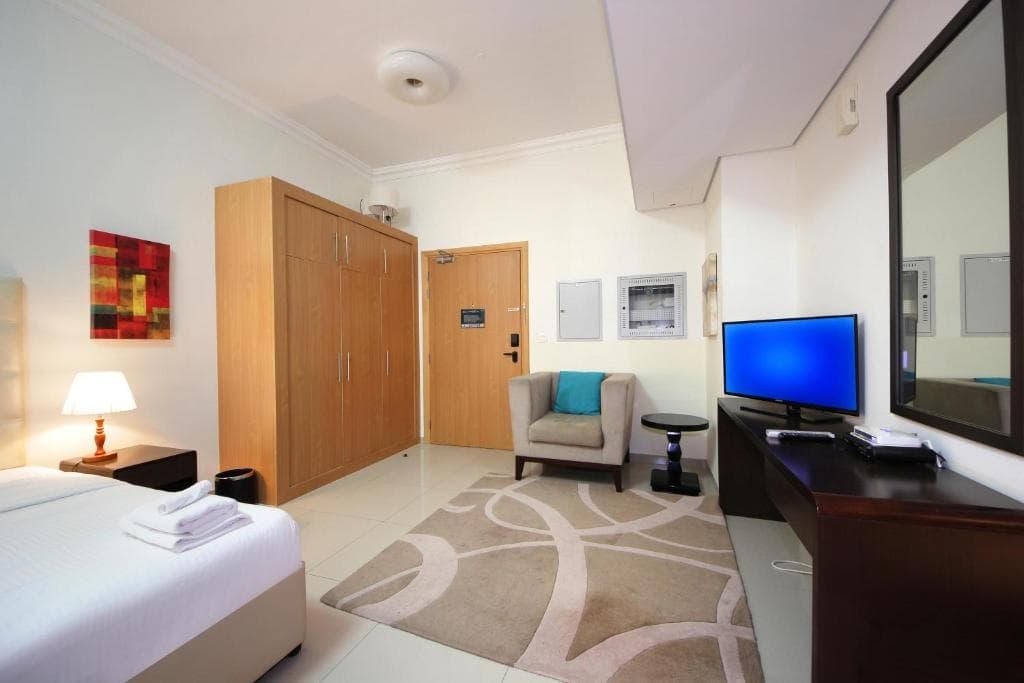 Signature Holiday Homes - Luxury Studio Apartment Al Barsha South Dubai 5