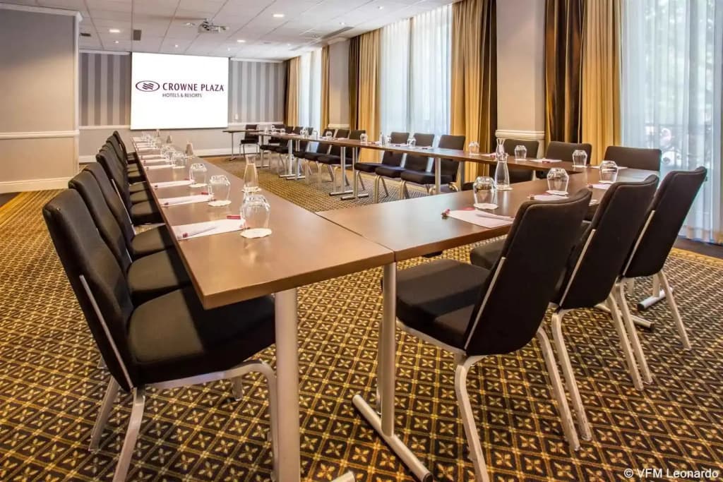 Crowne Plaza Paris Republique, an IHG Hotel 5