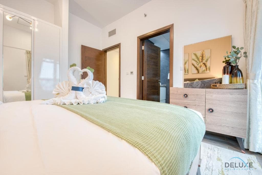 Splendid 2BR in Victoria Residency Al Furjan by Deluxe Holiday Homes 14