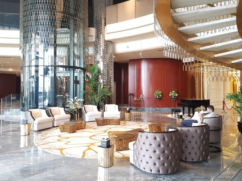 Luton Vacation Damac Paramount Tower 8