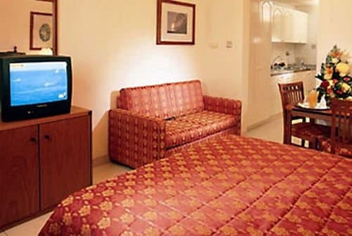 Le Meridien Residence Baniyas Square 2