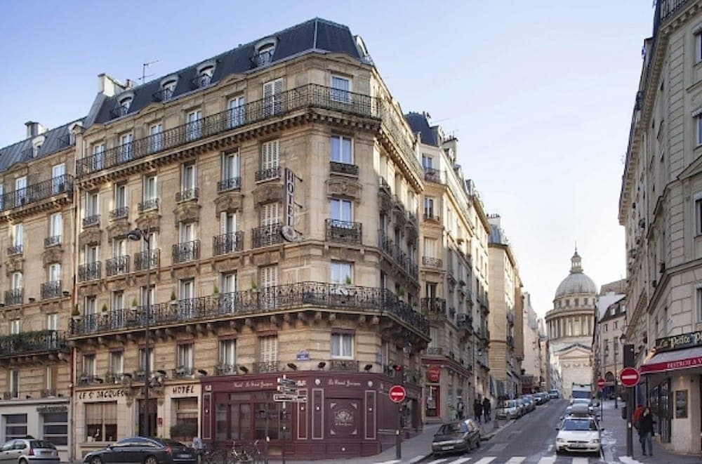 Saint Michel Free Parking Apartments 8