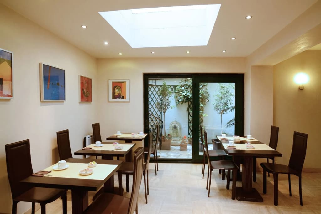 Hôtel Pierre Nicole 9
