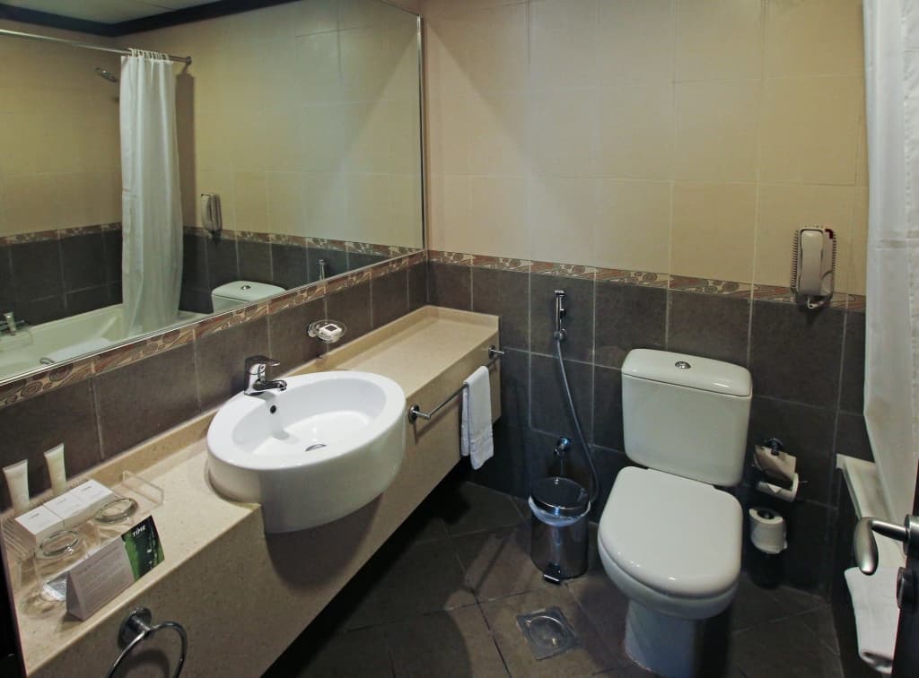TIME Oak Hotel & Suites 11