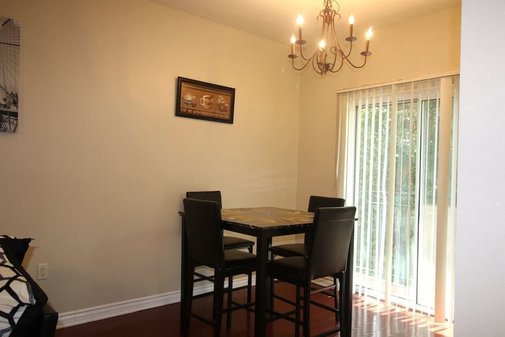 Gorgeous 2BD Apartment 9