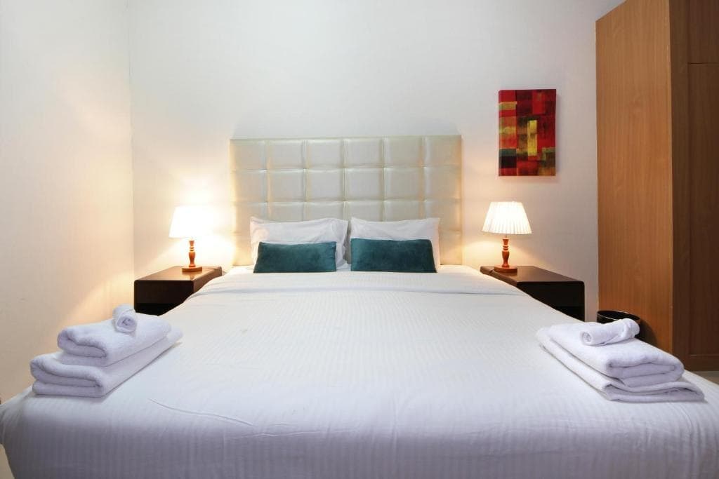 Signature Holiday Homes - Luxury Studio Apartment Al Barsha South Dubai 2