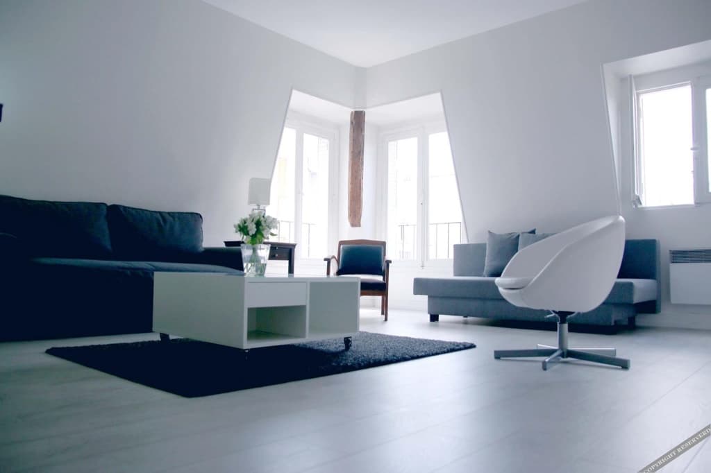 Rue de Ponthieu Central Furnished Apartment 7