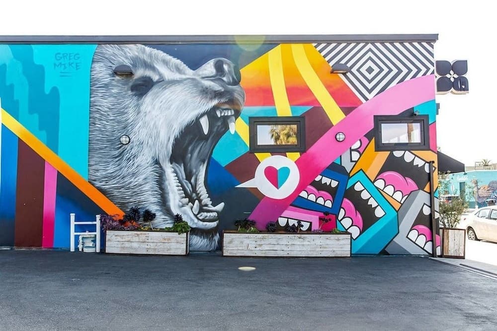Walk to Venice Beach From a Sleek Apartment 14